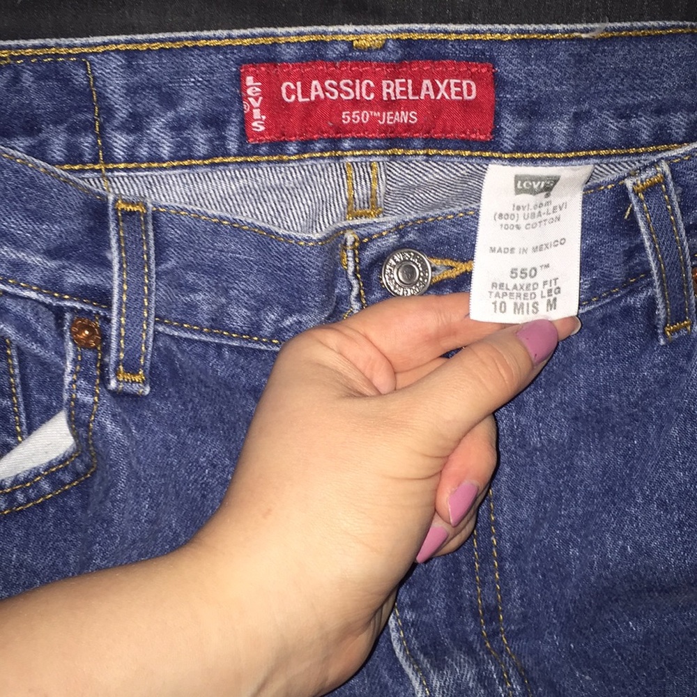 Levi’s Classic Relaxed Jeans (mom jeans)